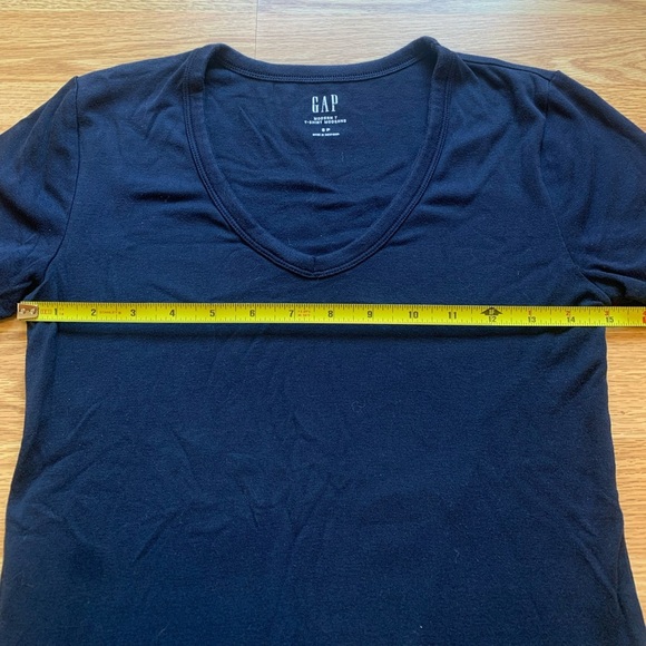 💜 Gap Modern T-Shirt | V-Neck | Navy Blue | Size SP (Small Petite) - Picture 5 of 6